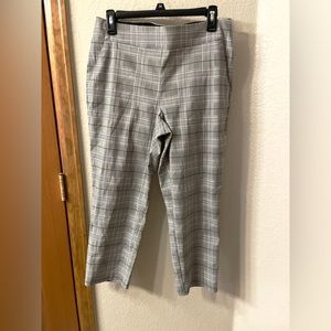 Simply Vera Vera Wang Capri - gray plaid, size Medium
